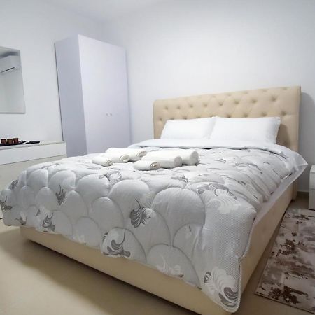 Vista Berat Inn Apartment מראה חיצוני תמונה
